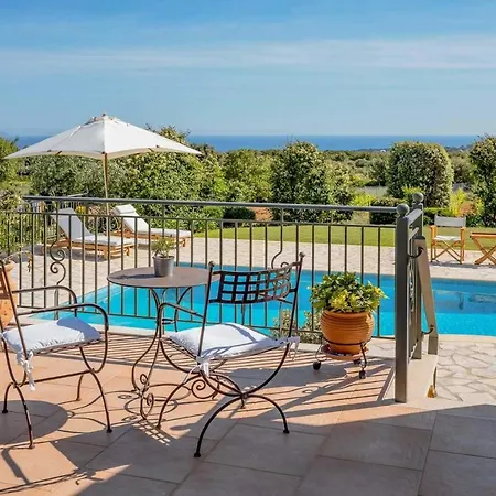 Sleeps 4 Air Con Wifi Вилла Мусата